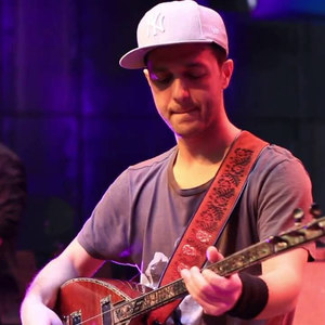 Elektro Hafiz资料,Elektro Hafiz最新歌曲,Elektro HafizMV视频,Elektro Hafiz音乐专辑,Elektro Hafiz好听的歌