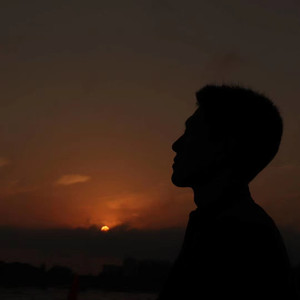 许荣资料,许荣最新歌曲,许荣MV视频,许荣音乐专辑,许荣好听的歌