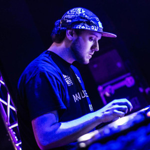 Triv资料,Triv最新歌曲,TrivMV视频,Triv音乐专辑,Triv好听的歌