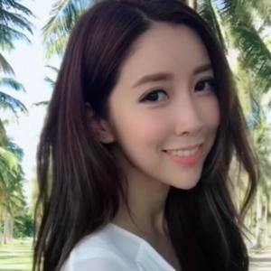 李泳希资料,李泳希最新歌曲,李泳希MV视频,李泳希音乐专辑,李泳希好听的歌