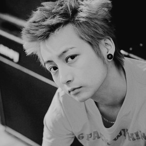 谭坤资料,谭坤最新歌曲,谭坤MV视频,谭坤音乐专辑,谭坤好听的歌