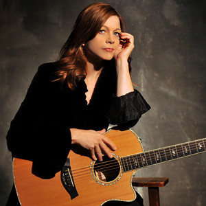 Carrie Newcomer资料,Carrie Newcomer最新歌曲,Carrie NewcomerMV视频,Carrie Newcomer音乐专辑,Carrie Newcomer好听的歌