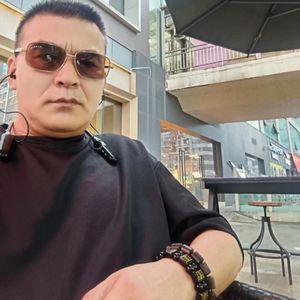 河之畔资料,河之畔最新歌曲,河之畔MV视频,河之畔音乐专辑,河之畔好听的歌