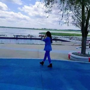 菲菲资料,菲菲最新歌曲,菲菲MV视频,菲菲音乐专辑,菲菲好听的歌