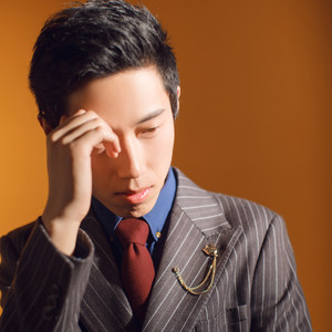不执着也就不会再伤悲