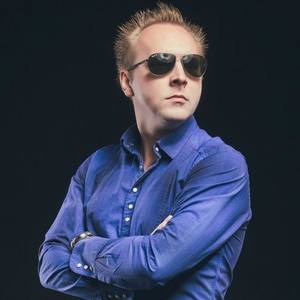 Darvo资料,Darvo最新歌曲,DarvoMV视频,Darvo音乐专辑,Darvo好听的歌