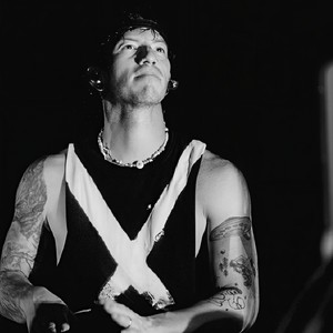 Josh Dun资料,Josh Dun最新歌曲,Josh DunMV视频,Josh Dun音乐专辑,Josh Dun好听的歌