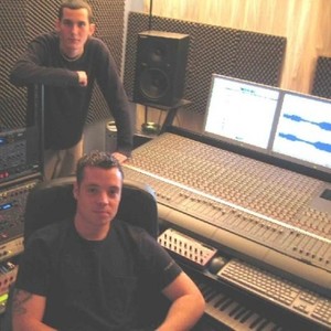 Signalrunners资料,Signalrunners最新歌曲,SignalrunnersMV视频,Signalrunners音乐专辑,Signalrunners好听的歌