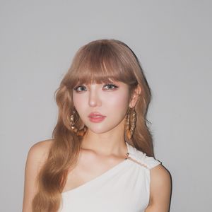 何美 Homei资料,何美 Homei最新歌曲,何美 HomeiMV视频,何美 Homei音乐专辑,何美 Homei好听的歌