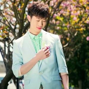 许意权资料,许意权最新歌曲,许意权MV视频,许意权音乐专辑,许意权好听的歌