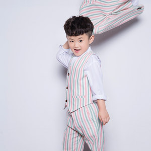 熊孩子资料,熊孩子最新歌曲,熊孩子MV视频,熊孩子音乐专辑,熊孩子好听的歌