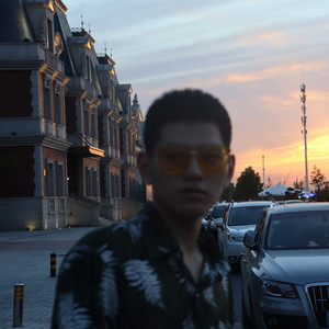 李贰翔资料,李贰翔最新歌曲,李贰翔MV视频,李贰翔音乐专辑,李贰翔好听的歌