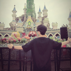 南初资料,南初最新歌曲,南初MV视频,南初音乐专辑,南初好听的歌