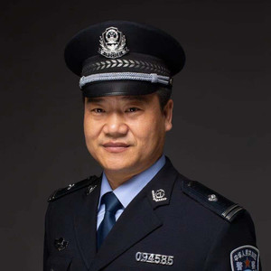 警官老陈