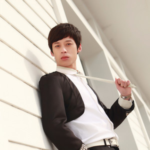 梁超资料,梁超最新歌曲,梁超MV视频,梁超音乐专辑,梁超好听的歌