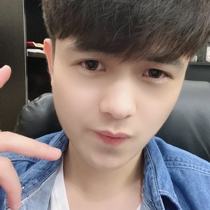 何夜轩资料,何夜轩最新歌曲,何夜轩MV视频,何夜轩音乐专辑,何夜轩好听的歌