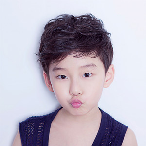 周子炜资料,周子炜最新歌曲,周子炜MV视频,周子炜音乐专辑,周子炜好听的歌
