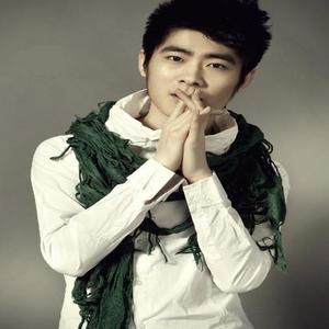 楚绪鹏资料,楚绪鹏最新歌曲,楚绪鹏MV视频,楚绪鹏音乐专辑,楚绪鹏好听的歌