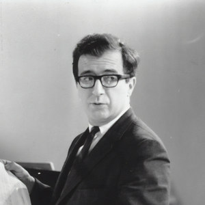 Luciano Berio资料,Luciano Berio最新歌曲,Luciano BerioMV视频,Luciano Berio音乐专辑,Luciano Berio好听的歌