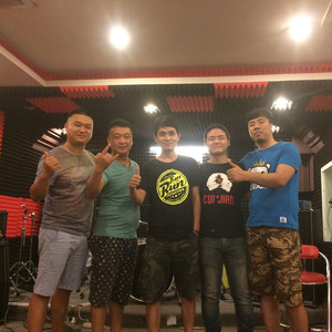 梧桐树乐队资料,梧桐树乐队最新歌曲,梧桐树乐队MV视频,梧桐树乐队音乐专辑,梧桐树乐队好听的歌