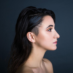 Sarah de Warren资料,Sarah de Warren最新歌曲,Sarah de WarrenMV视频,Sarah de Warren音乐专辑,Sarah de Warren好听的歌