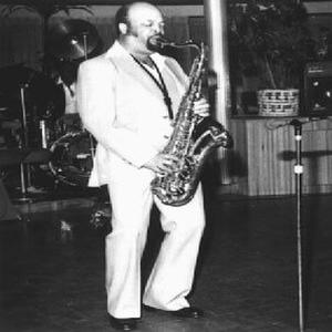 Red Holloway资料,Red Holloway最新歌曲,Red HollowayMV视频,Red Holloway音乐专辑,Red Holloway好听的歌