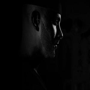 Julian Ess资料,Julian Ess最新歌曲,Julian EssMV视频,Julian Ess音乐专辑,Julian Ess好听的歌