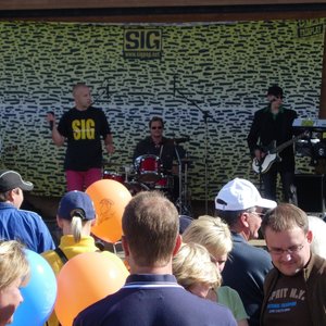 SIG资料,SIG最新歌曲,SIGMV视频,SIG音乐专辑,SIG好听的歌