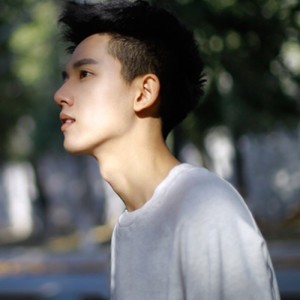 余墨资料,余墨最新歌曲,余墨MV视频,余墨音乐专辑,余墨好听的歌