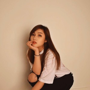 孤雏-陆燕仪Juliaaa