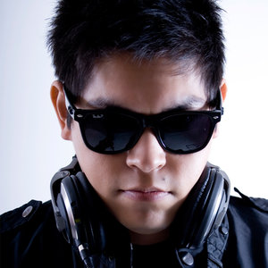 Eduardo Lujan资料,Eduardo Lujan最新歌曲,Eduardo LujanMV视频,Eduardo Lujan音乐专辑,Eduardo Lujan好听的歌