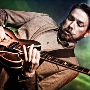 Eddie Roberts资料,Eddie Roberts最新歌曲,Eddie RobertsMV视频,Eddie Roberts音乐专辑,Eddie Roberts好听的歌