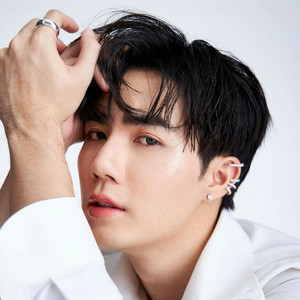 Zee Pruk资料,Zee Pruk最新歌曲,Zee PrukMV视频,Zee Pruk音乐专辑,Zee Pruk好听的歌