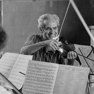 Felix Galimir资料,Felix Galimir最新歌曲,Felix GalimirMV视频,Felix Galimir音乐专辑,Felix Galimir好听的歌