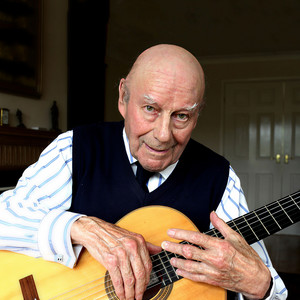 Julian Bream资料,Julian Bream最新歌曲,Julian BreamMV视频,Julian Bream音乐专辑,Julian Bream好听的歌