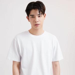 简伯廷资料,简伯廷最新歌曲,简伯廷MV视频,简伯廷音乐专辑,简伯廷好听的歌