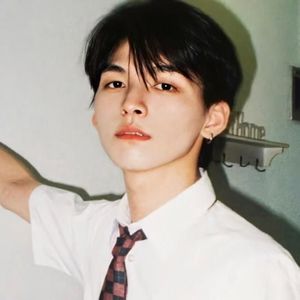 许至君资料,许至君最新歌曲,许至君MV视频,许至君音乐专辑,许至君好听的歌