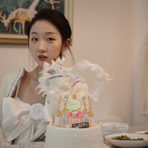 #热门 #热门音乐 #让她降落 #金粉世家 2020很糟糕,却因为遇见你而值得纪念。