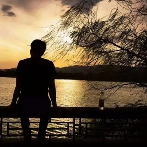 李恩华资料,李恩华最新歌曲,李恩华MV视频,李恩华音乐专辑,李恩华好听的歌