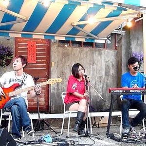 一丁一口轻乐团资料,一丁一口轻乐团最新歌曲,一丁一口轻乐团MV视频,一丁一口轻乐团音乐专辑,一丁一口轻乐团好听的歌