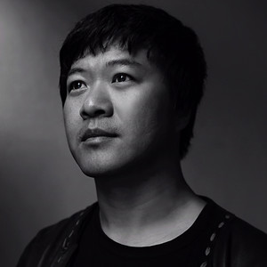 谢朋举 - 朋友举起杯