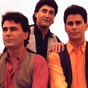 Requiebros资料,Requiebros最新歌曲,RequiebrosMV视频,Requiebros音乐专辑,Requiebros好听的歌