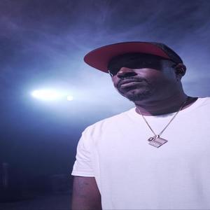 Dee Black资料,Dee Black最新歌曲,Dee BlackMV视频,Dee Black音乐专辑,Dee Black好听的歌