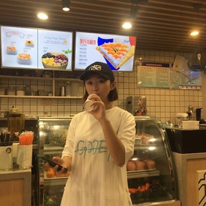 圣白树资料,圣白树最新歌曲,圣白树MV视频,圣白树音乐专辑,圣白树好听的歌