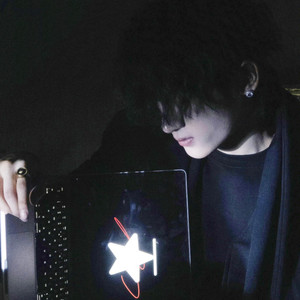 EIKI资料,EIKI最新歌曲,EIKIMV视频,EIKI音乐专辑,EIKI好听的歌