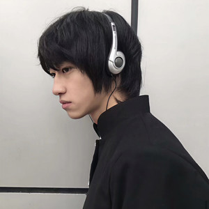 老迪拜资料,老迪拜最新歌曲,老迪拜MV视频,老迪拜音乐专辑,老迪拜好听的歌