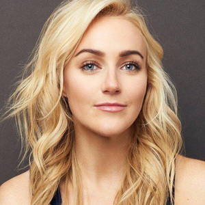 Betsy Wolfe