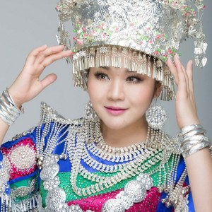 阿苗千千 - 云上山歌