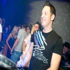 CHICO资料,CHICO最新歌曲,CHICOMV视频,CHICO音乐专辑,CHICO好听的歌