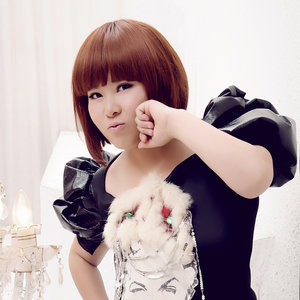 桃花依旧笑春风